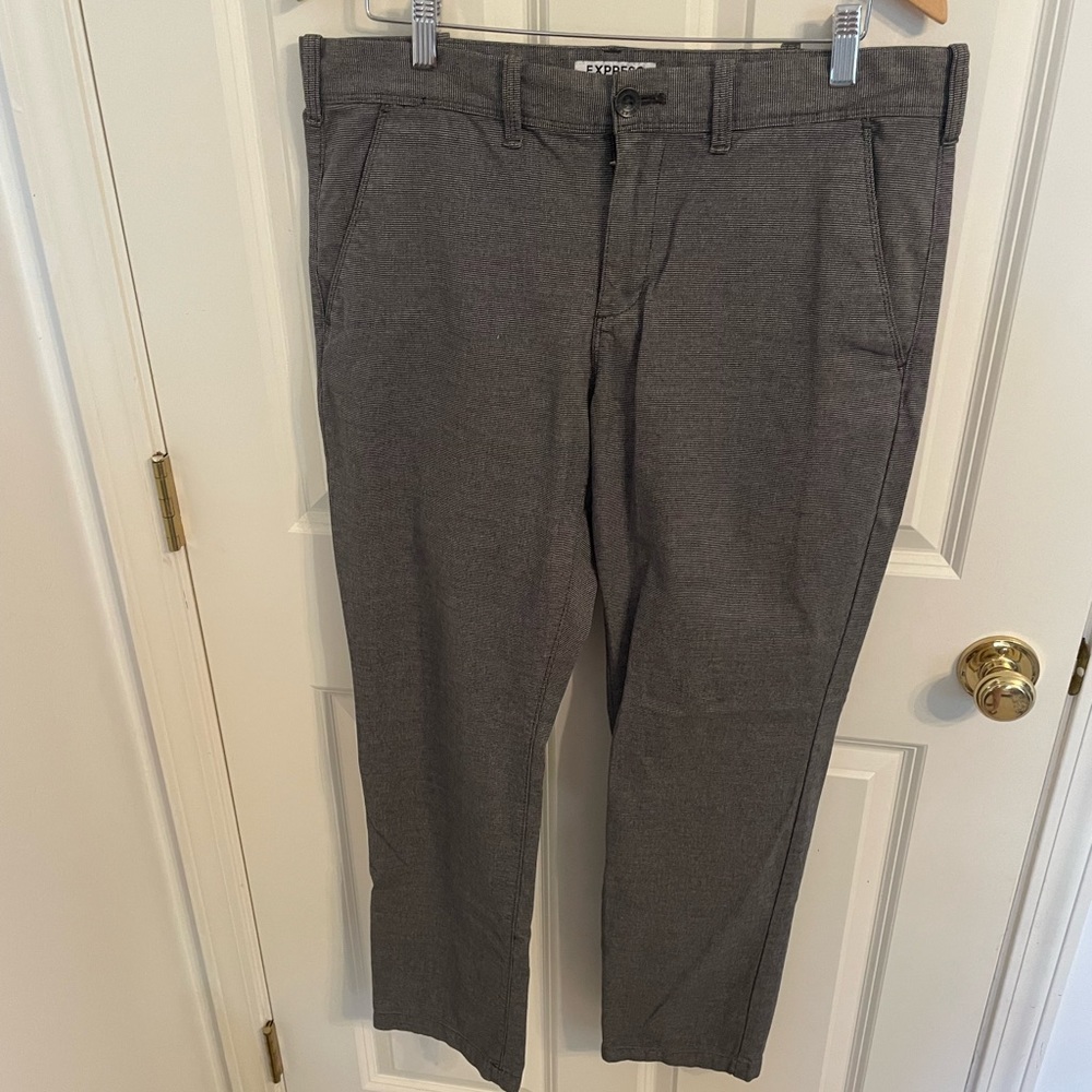 Men’s slim fit dress pants.